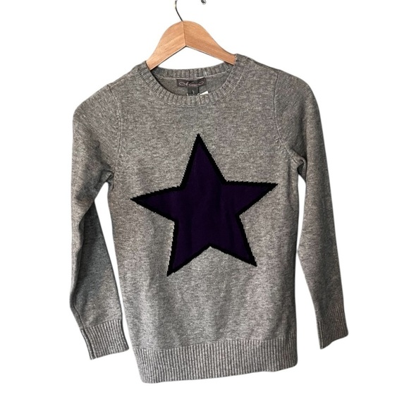 Gray Star Sweater - Women's Crew Neck - Picture 4 of 14